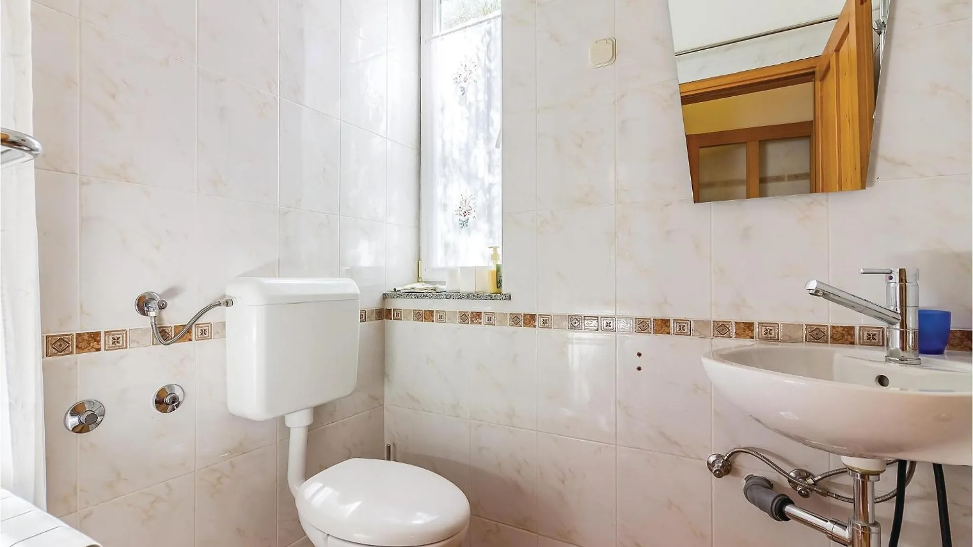 Lovely Home In Liznjan With Kitchen Croatia